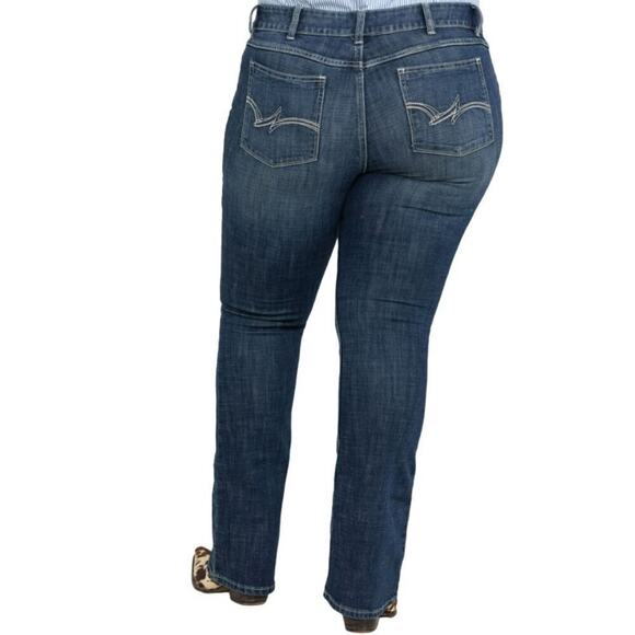 WRANGLER Women's BootCut Jeans Blue Dark Wash Size 15 x 32 Western - Picture 2 of 7